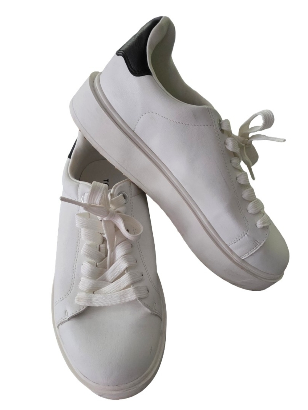 Torrid Classic White Low-Top Sneakers with Black Heel Accent - Women